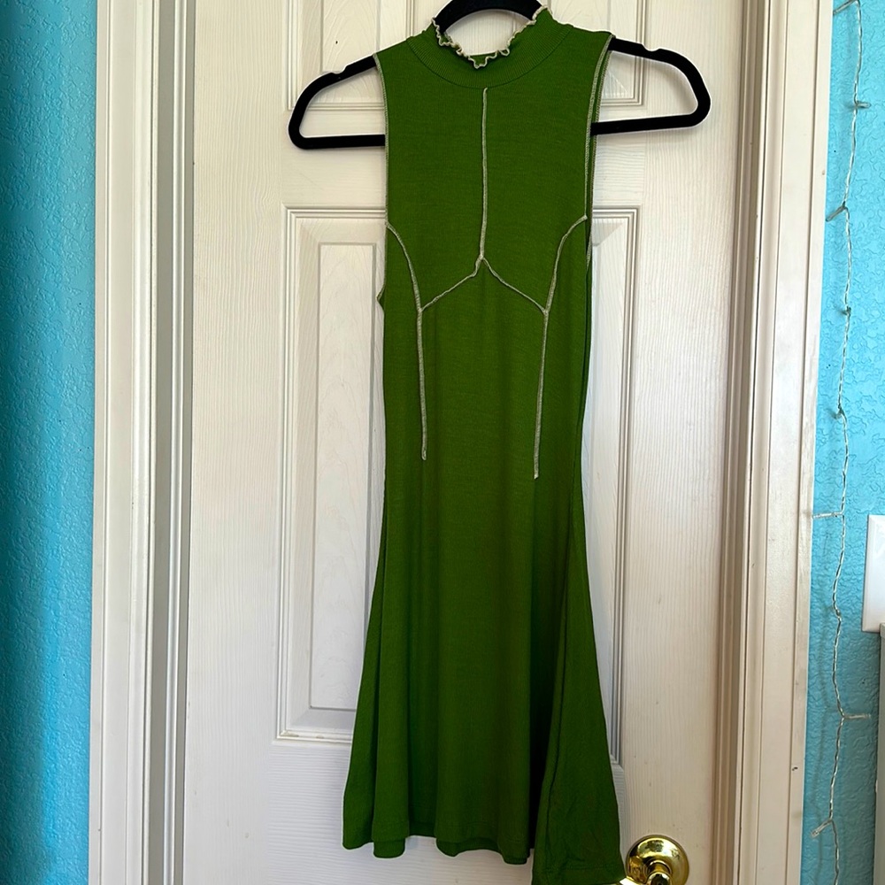 NWT Urban Outfitters green dress with cut out back, women’s small (S)